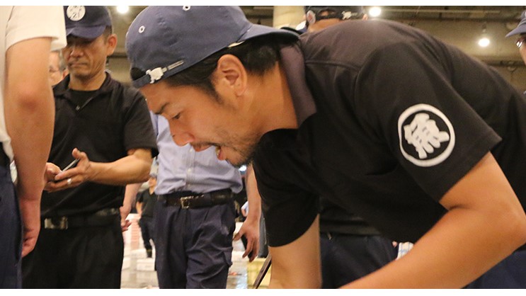 営業職（生産地と消費者を結ぶ架け橋）
★大きな社会的使命を果たす食卓のヒーロー★イメージ