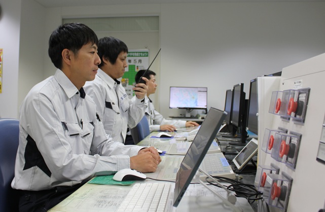 破棄物処理施設の運営・設備管理〈佐用町〉
安定安心の公共施設のお仕事です。
イメージ